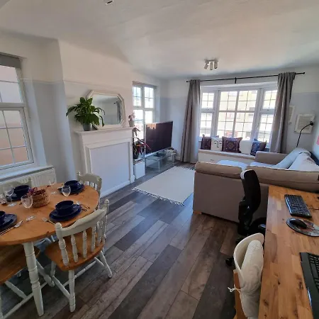 Lovely 2 Bedroom Flat In North West London Hendon Extérieur photo