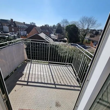 Lovely 2 Bedroom Flat In North West London Hendon Extérieur photo