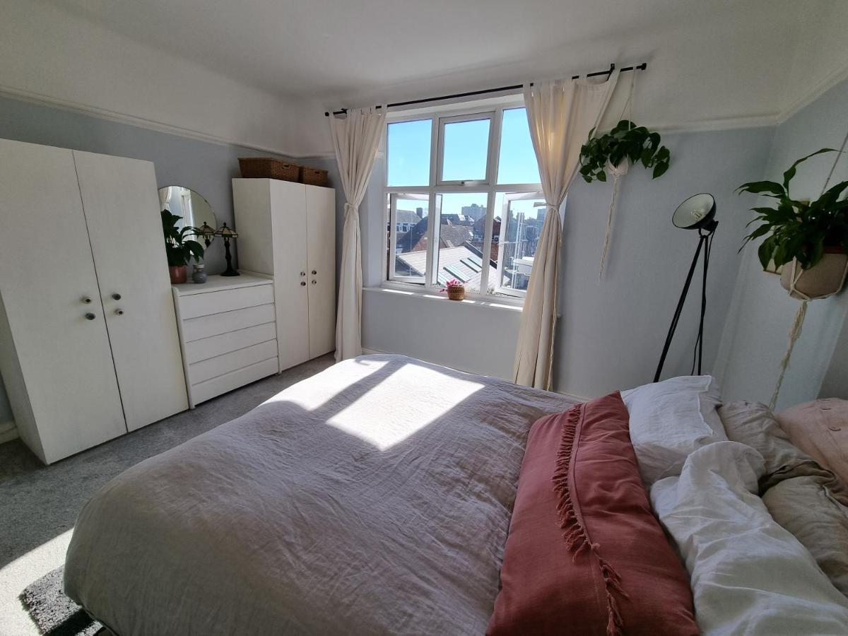 Lovely 2 Bedroom Flat In North West London Apartment Hendon