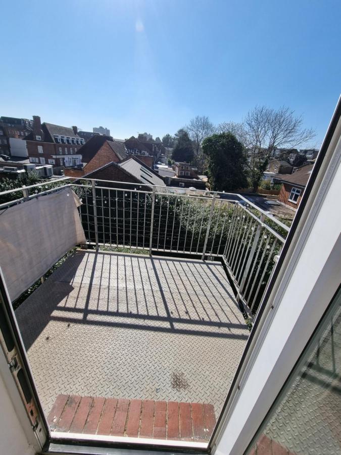 Lovely 2 Bedroom Flat In North West London Hendon