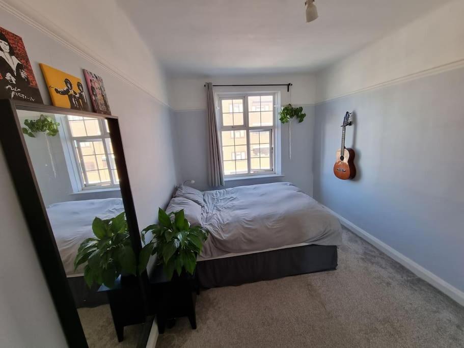 Lovely 2 Bedroom Flat In North West London Hendon